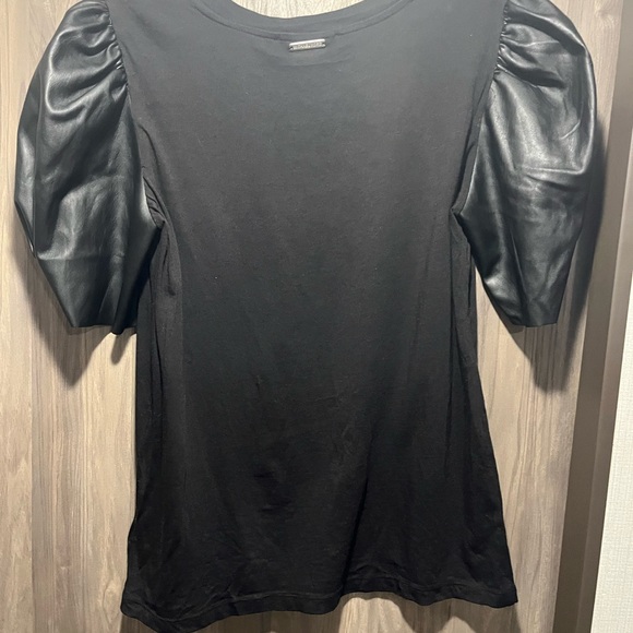 Michael Kors black shirt with faux leather puff sleeves - Picture 4 of 4